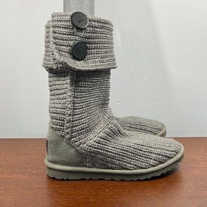 UGG Classic Cardy Button Sweater Knit Women’s Boots Grey Size 6